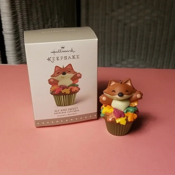 3 Hallmark Keepsake Ornaments - Picture 5 of 11